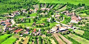Charlottenburg - satul rotund din România